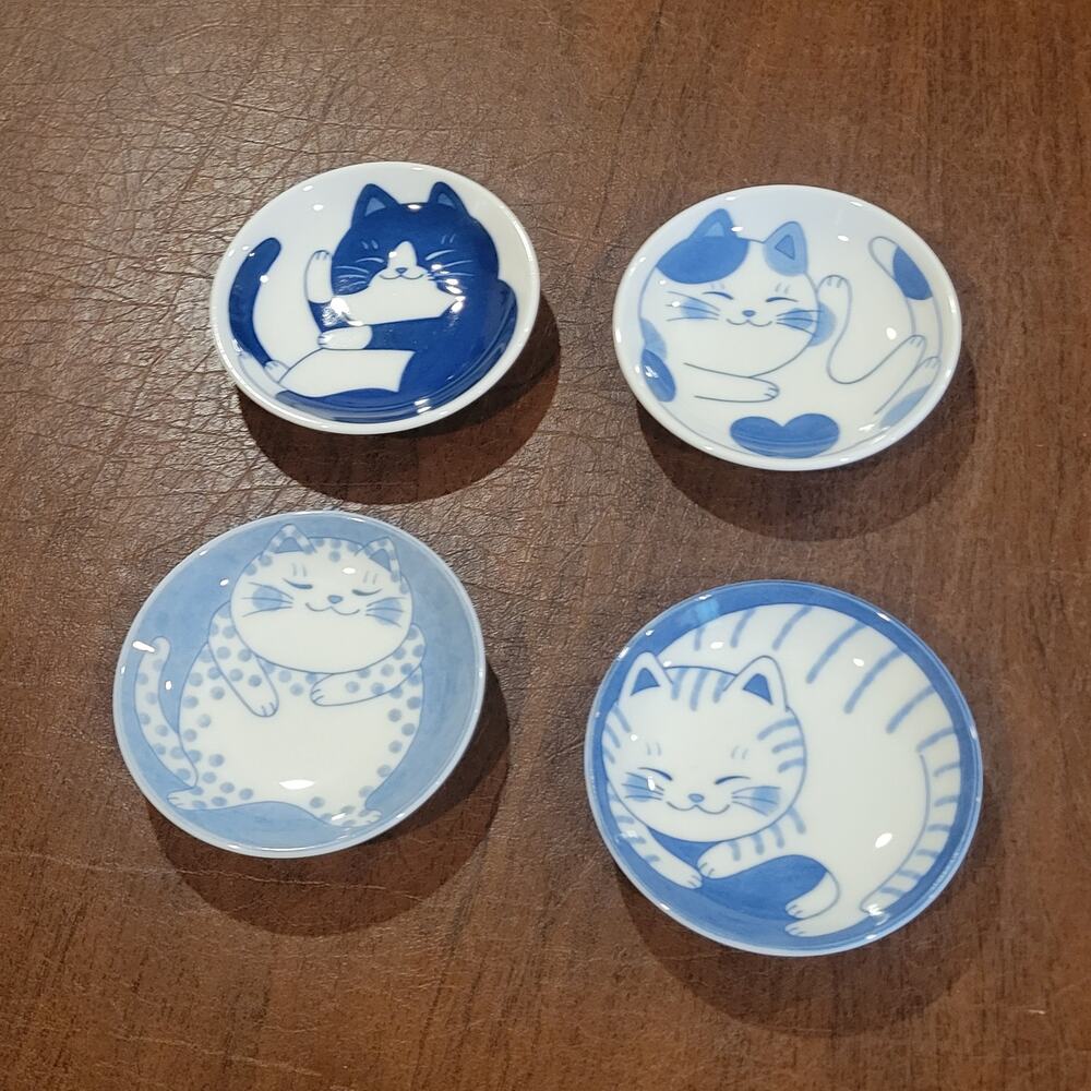 Mino Ware Japan Ceramic Small Cat Plates Set of 4 Nekochigura Saucers 4 inches